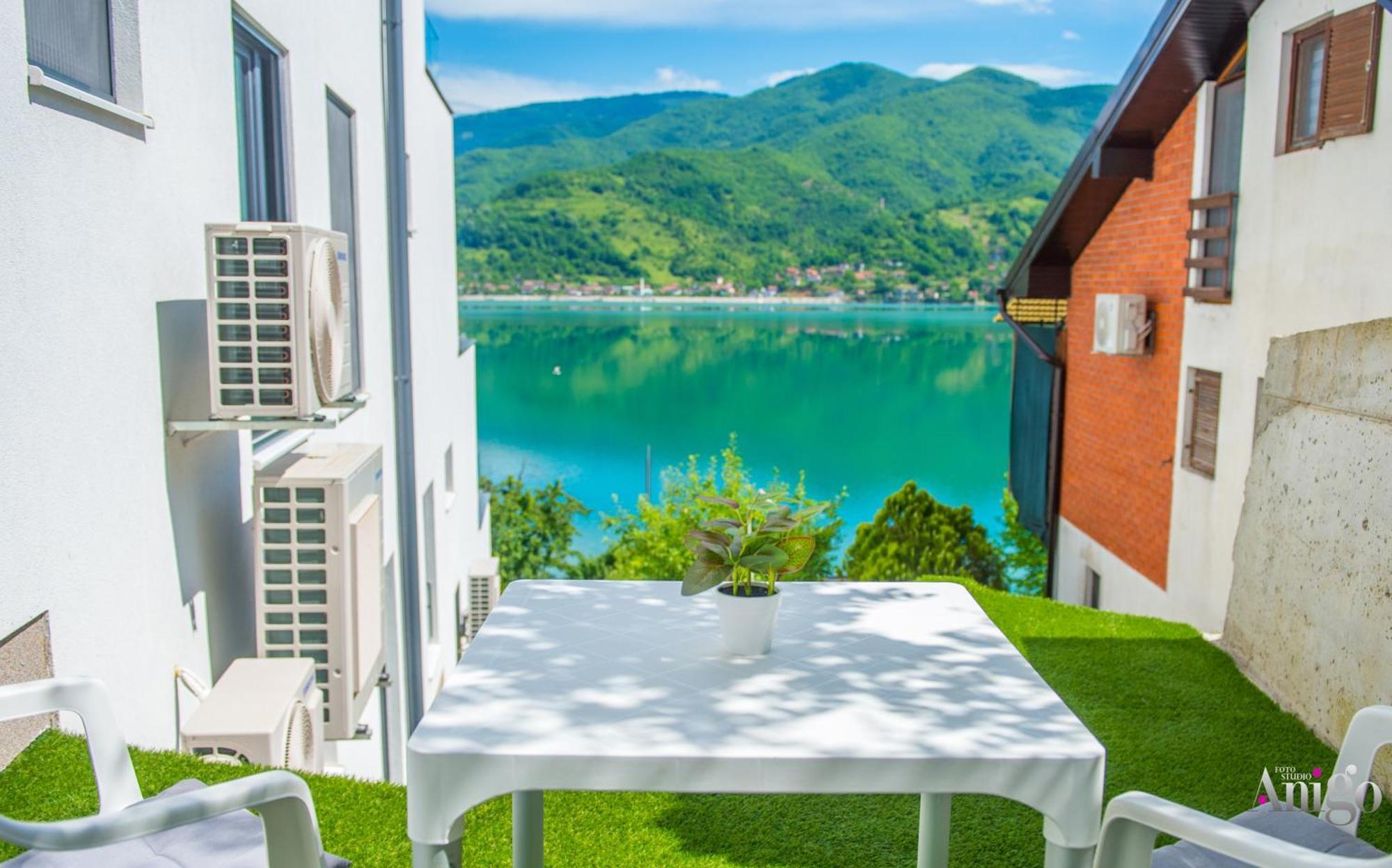 Royal Terrace Apartments Konjic Extérieur photo